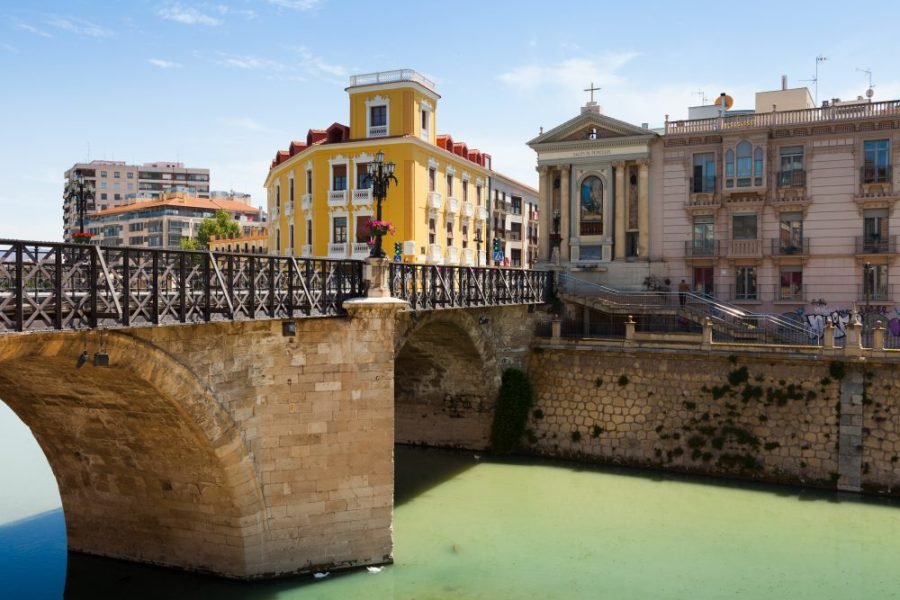 Gerona y Pueblos Medievales + Cádiz y Pueblos Blancos Marzo 2026