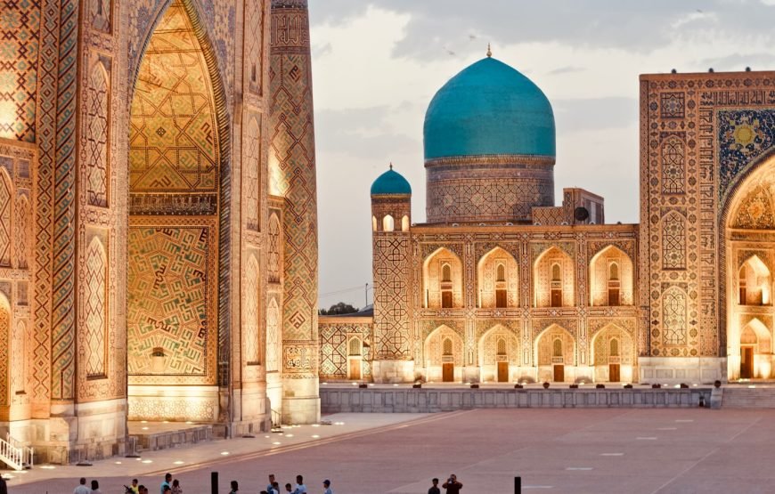 UZBEKISTÁN EN SEMANA SANTA DESDE MADRID
